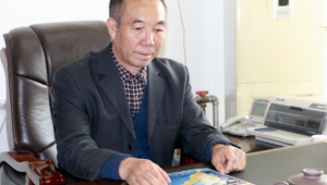 全國脫貧攻堅(jiān)先進(jìn)個(gè)人侯桂森：帶領(lǐng)農(nóng)民脫貧致富 種出“金蘑菇”