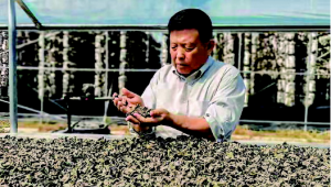 “蘑菇院士”李玉：菌物研究拓荒人 帶領農民精準發展食用菌特色產業