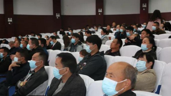 食用菌新产品新技术交流发布会在河南省鲁山县顺利召开