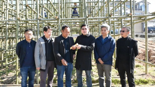 云南昆明：孫達峰專家團隊赴永平縣向種植戶和企業贈送“中菌姬松茸1號”