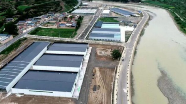 甘肃：卓尼县首个食用菌研发培育中心菌棒生产车间即将投产