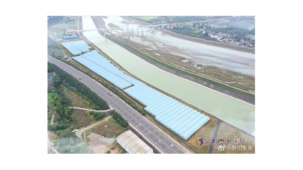四川：樂山市食用菌標準化栽培項目抓緊施工