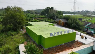 江西共青城：这个村建了一座“共富方舱”，第一批菌种入舱