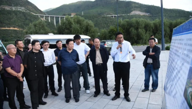 李玉院士率隊到云南迪慶調研