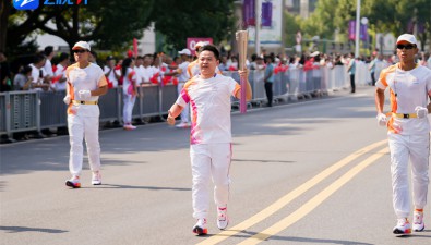 江西仙客来生物科技有限公司总经理潘峰担任杭州第19届亚运会火炬手