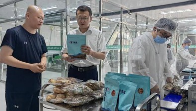 黑龍江佳木斯：南崗村雜糧食用菌加工廠試運營投產(chǎn)