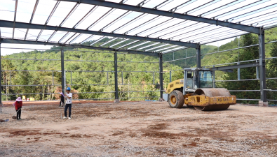 福建：武平县万安镇捷文村紫灵芝繁育项目建设加速,预计12月投产